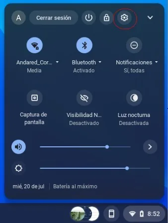 Panel de configuración rápida de Chrome OS con la tuerca señalada
