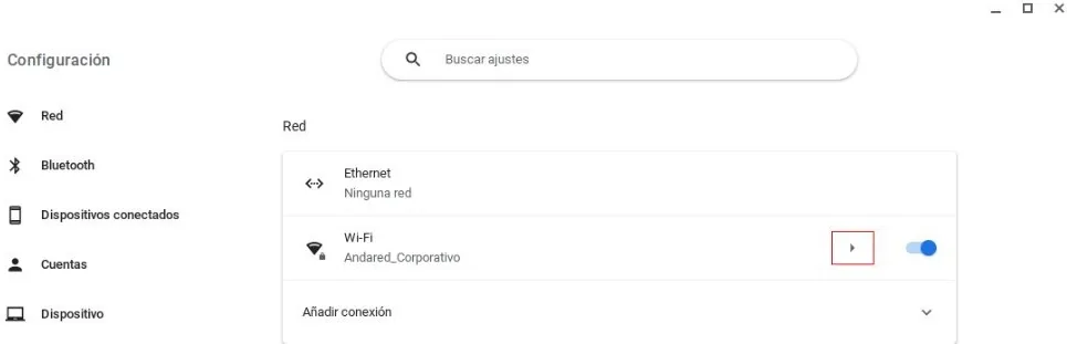 Ajustes de Red con la flecha junto a Wi-Fi señalada