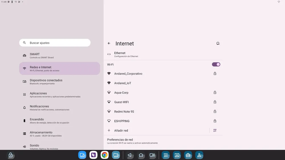 Lista de redes wifi del panel con Andared_Corporativo