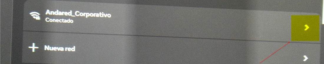 Pantalla de las gafas con la flecha de entrar en la red señalada