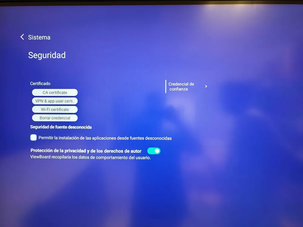 Pantalla de Seguridad con la opción Credencial de confianza