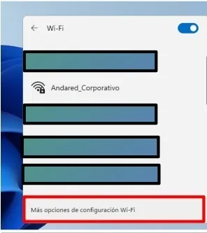 Lista de redes con Más opciones de configuración Wi-Fi señalado